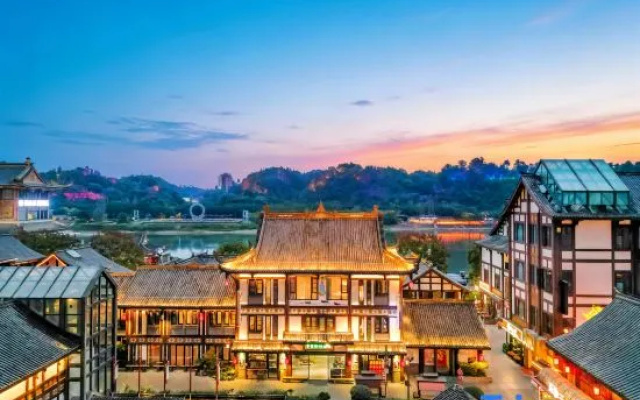 Qianqian Mango Tree Hotel (Leshan Giant Buddha, East Street Food Street) – Outside – Leshan