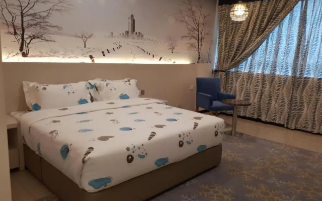 Hotel Holmes Gelang Patah