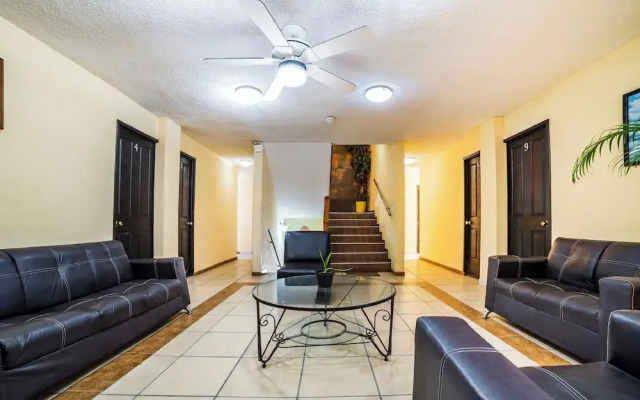 OYO Hotel Bugambilia, San Luis Potosí