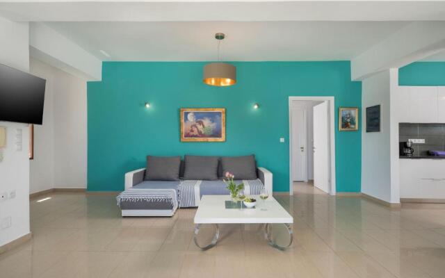 Cap Bleu Seafront Holiday Home
