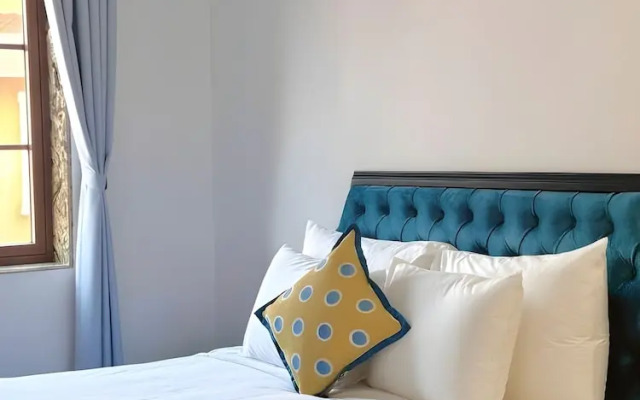 The Room Hotel Phu Quoc - Starbucks
