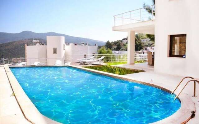 Villa Sandra Torba - 5 Bedrooms