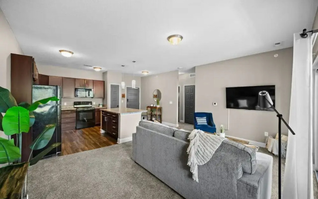 King Pool Garage First Floor