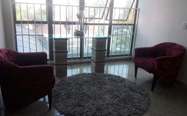 Crystal Plaza Hotel Marista