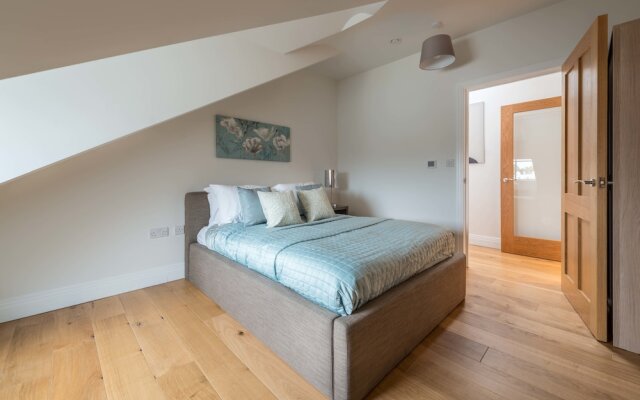 Hampden Apartments - The Victoria