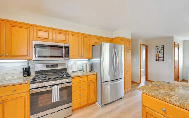 Family-friendly Yakima Escape w/ Yard & Pool!
