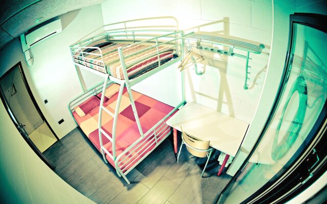 Albergue Zaragoza Hostel
