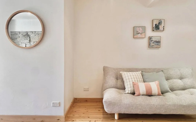 Prime Location Unit AC And Parking