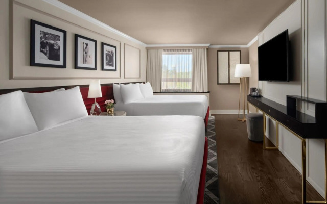 The Drake Oak Brook, Autograph Collection