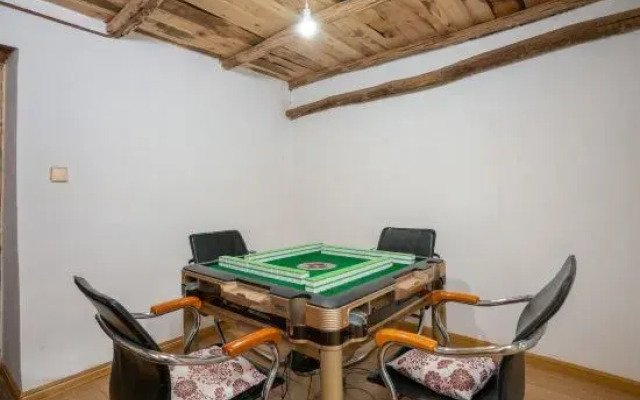 Chunzhuang Gengshang Hostel