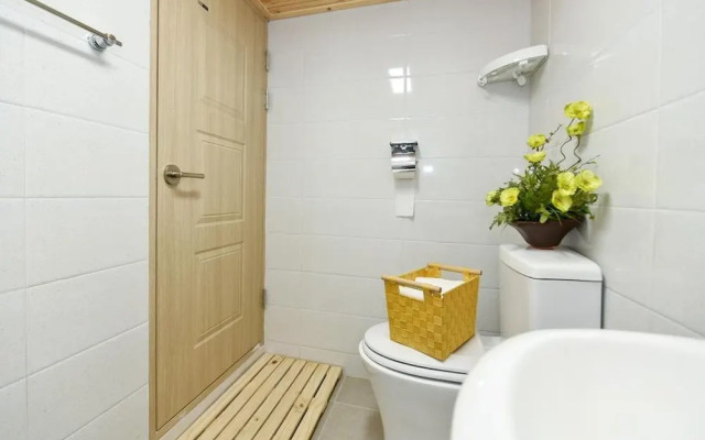 Yeosu Chunghong Pension