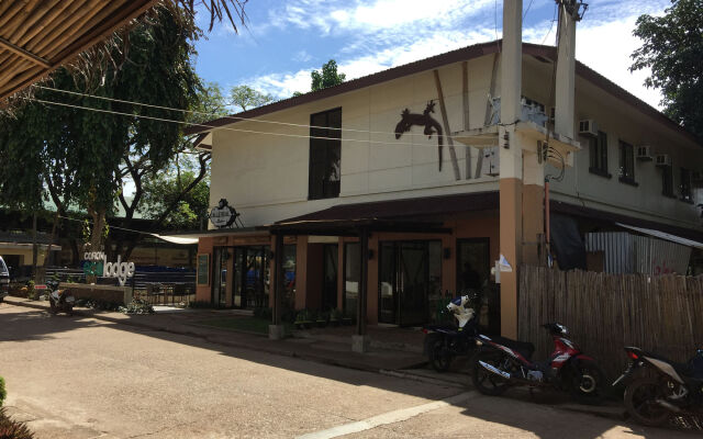 Coron Ecolodge