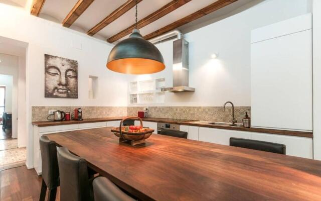 Barcelonaforrent Alessandra Central Ramblas Apartment