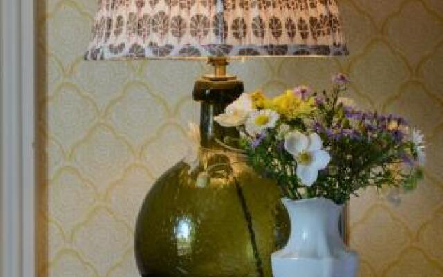 Fritton Arms Collection