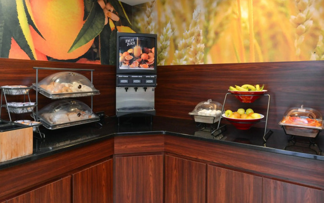 Fairfield Inn & Suites by Marriott Cleveland Avon