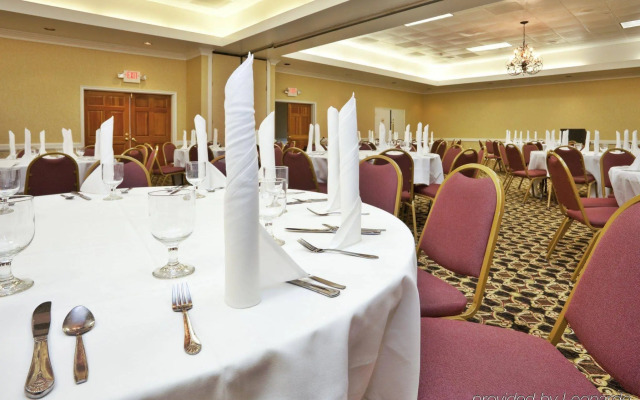 Holiday Inn Lumberton by IHG