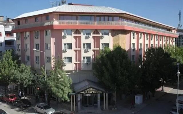 Büyük Urartu Otel