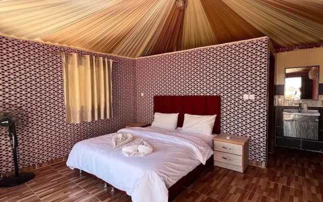 Sand star camp