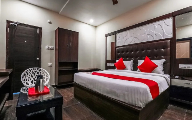 Hotel Dcm Grand By OYO Rooms