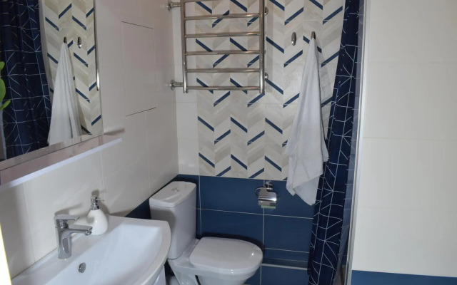 Apartments on Astrakhan Avenue, 7