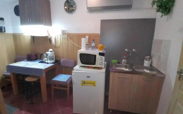 Kata Apartman