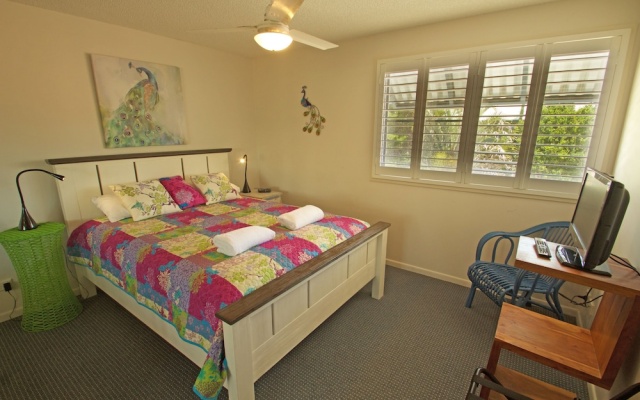 Surf Club Apartments – Guest Rooms – Marcoola