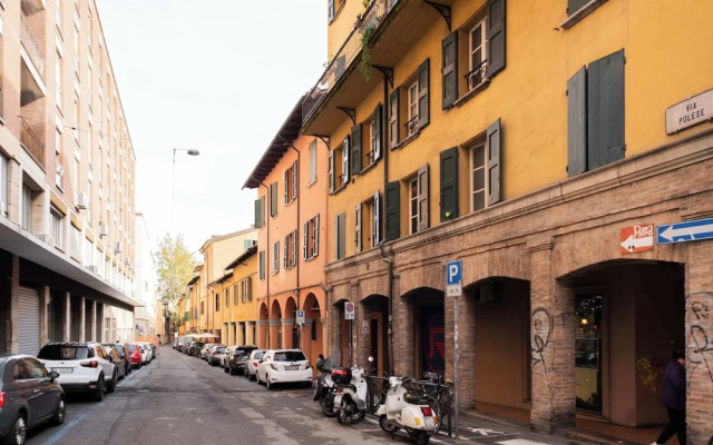 Loft Enrico Modern City pad in Historic Bologna