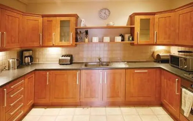 Langton Court Apartment