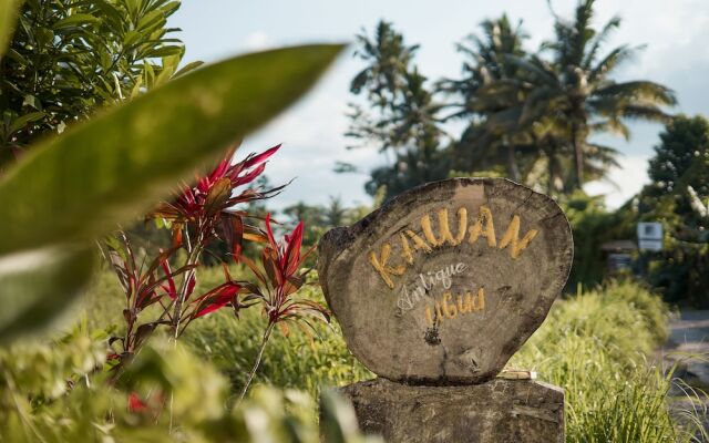 Kawan Antique Ubud Villa