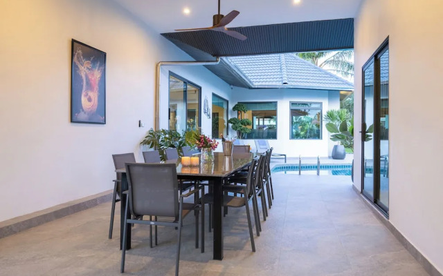 Villa Waree minutes to City and Beach