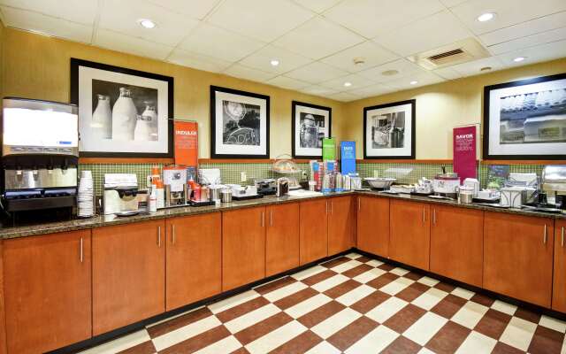Hampton Inn St. Louis/Westport