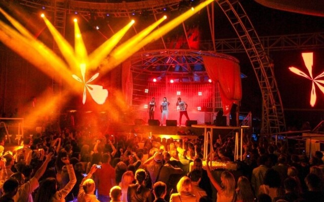 Bono Beach Hotel