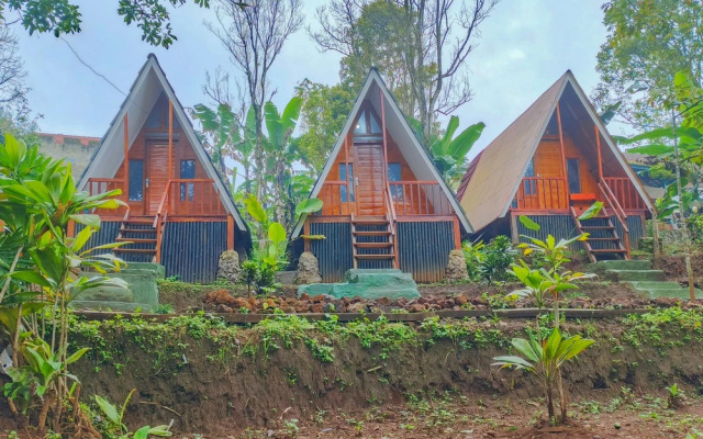 Valley Ciater Subang Mitra RedDoorz