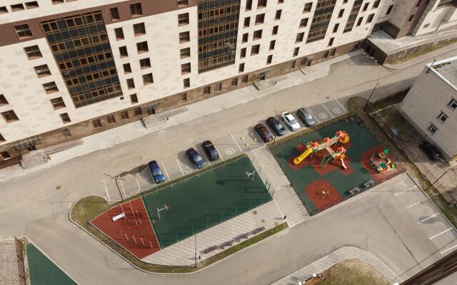 Apartments on Silicate highway 17