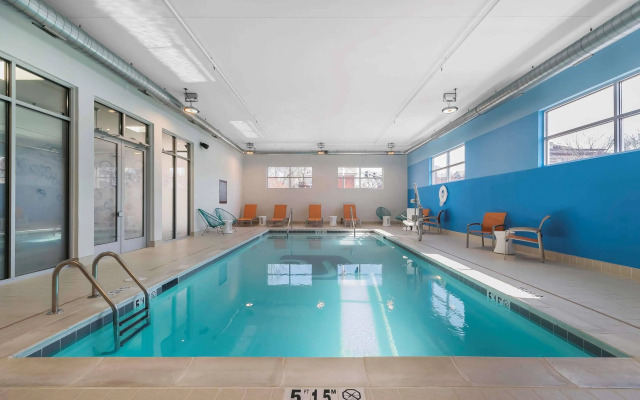 Aloft Newport On The Levee