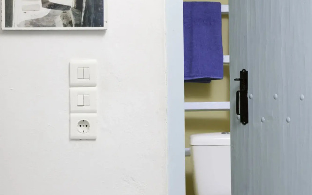 Black Rock Traditional Rooms