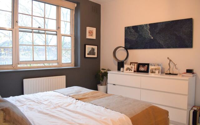 2 Bedroom Apartment in Clapham Sleeps 4