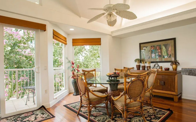 Villa of Kamalii by RedAwning