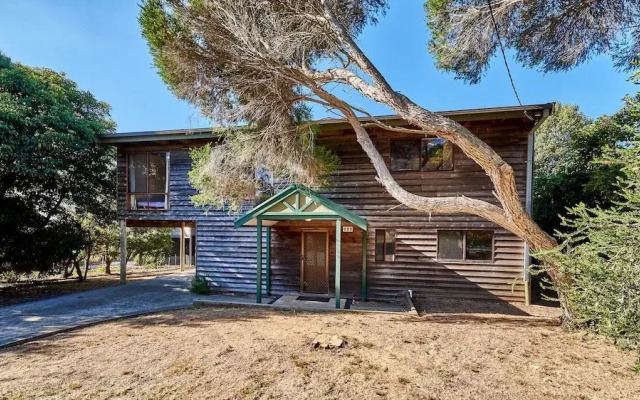 9 Boat Creek by the beach in Ventnor