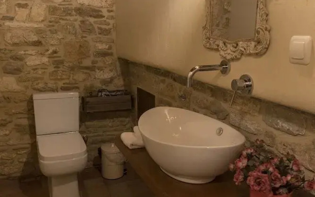 Paradosiako Saratsi - Traditional Guest House