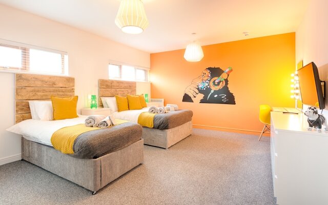 The Nook Close To Swansea Marina