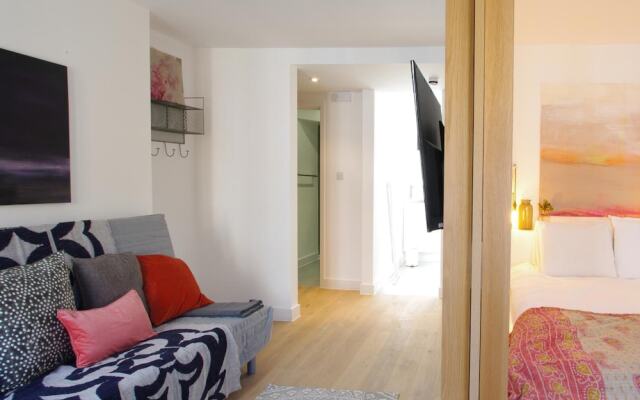 The London Agent Fitzrovia Studio 3