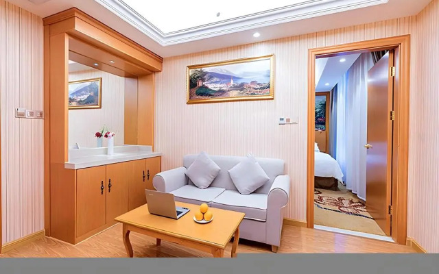 Vienna Hotel (Shanghai Gucun Park)