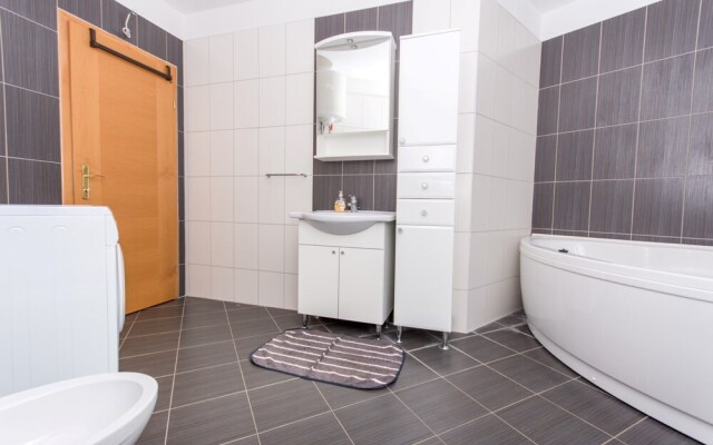 Apartments Lero