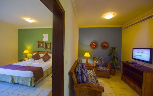 La Fontaine Rose Beach Resort