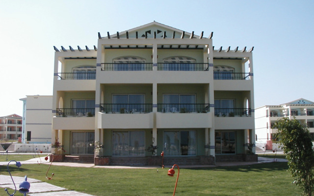 Royal Pharaoh Resort & Aqua Park