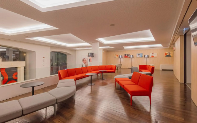 Moov Hotel Porto Centro