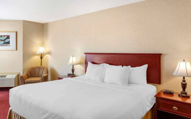 Quality Inn & Suites Edmonton International Airport