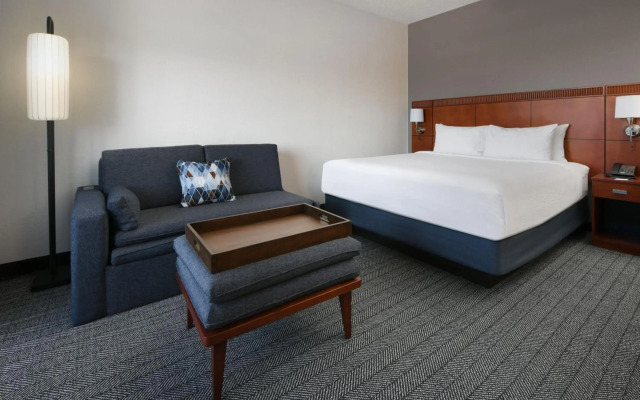 Courtyard by Marriott Dallas Las Colinas