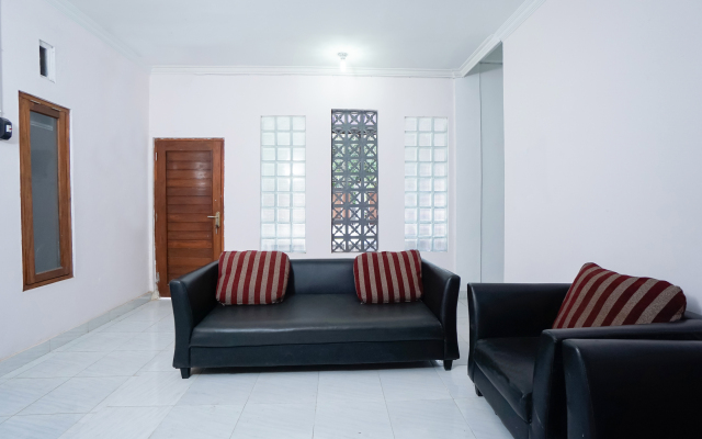 OYO 3006 Falisha Homestay Syariah